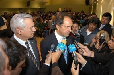 IVOSKUS PARTICIP� DE UNA REUNI�N CON SCIOLI Y CASAL EN LA PLATA"