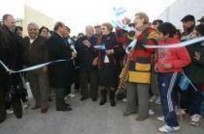 Plan Mejorando Calles en Berazategui Inauguran pavimentos en los barrios Los Ciruelos y San Pedro