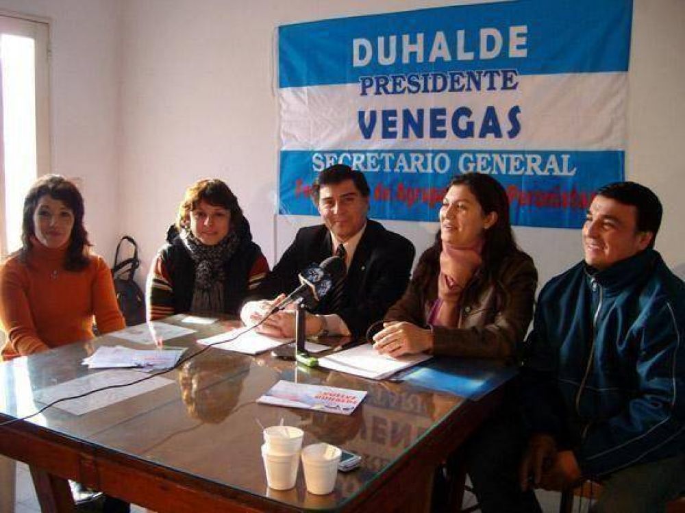 El 12 de agosto Eduardo Duhalde visitar� la ciudad