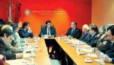 Gremios, empresas y gobierno se unen contra el trabajo en negro en Salta