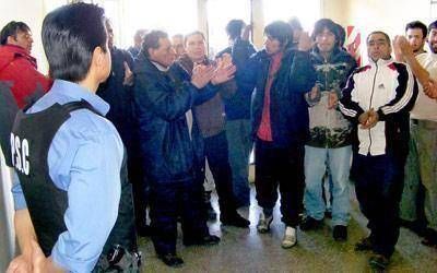 Telegramas de intimaci�n provocan protesta de marineros