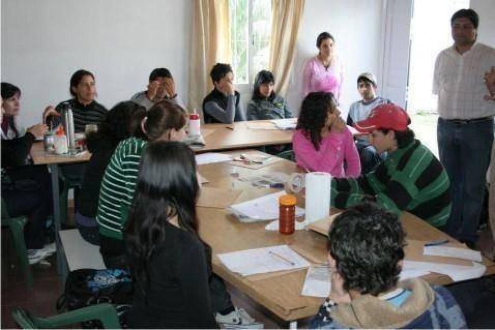 Oficina de Empleo Municipal  Contin�a la inscripci�n para el Programa �J�venes con M�s y Mejor Trabajo�