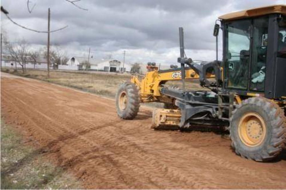Por tema seguridad y obras en las calles  El Municipio mantuvo reuniones con autoridades de la Sociedad de Fomento de San Cayetano y realiz� mejoras en el barrio