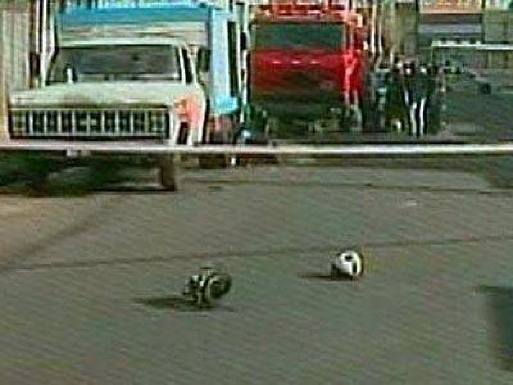 AVELLANEDA | SALIDERA BANCARIA Un ladr�n escapaba de una salidera y muri� al chocar con un cami�n