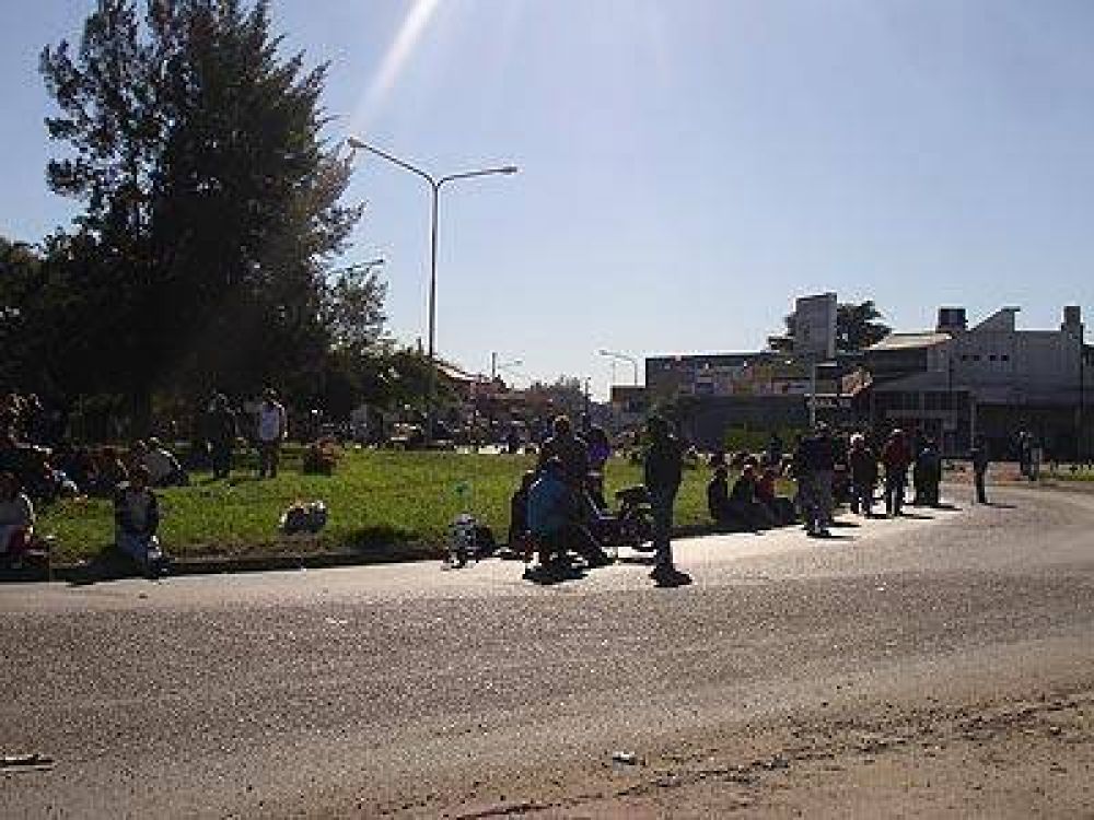 BURZACO | EMPIEZAN A FIN DE MES Un t�nel subterr�neo conectar� Camino de Cintura con la Ruta 210