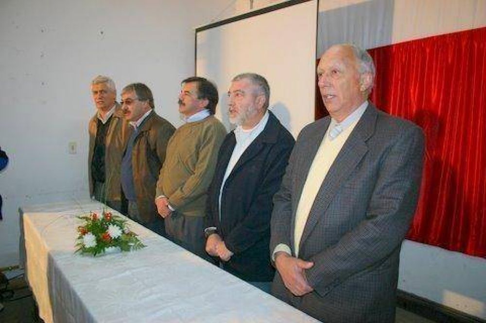  Cambio de autoridades Ra�l Garavano es el nuevo presidente de la UCR