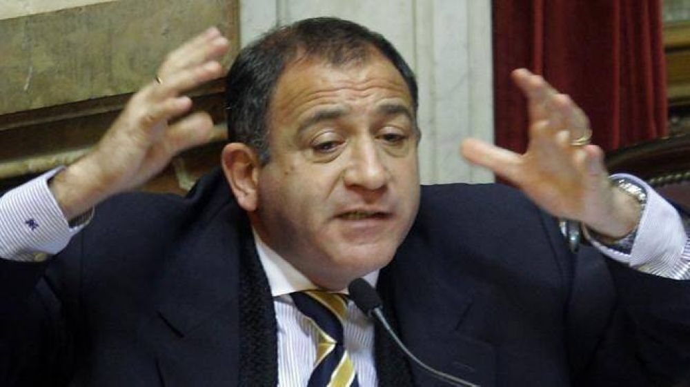 Fuerte pol�mica por concursos jer�rquicos