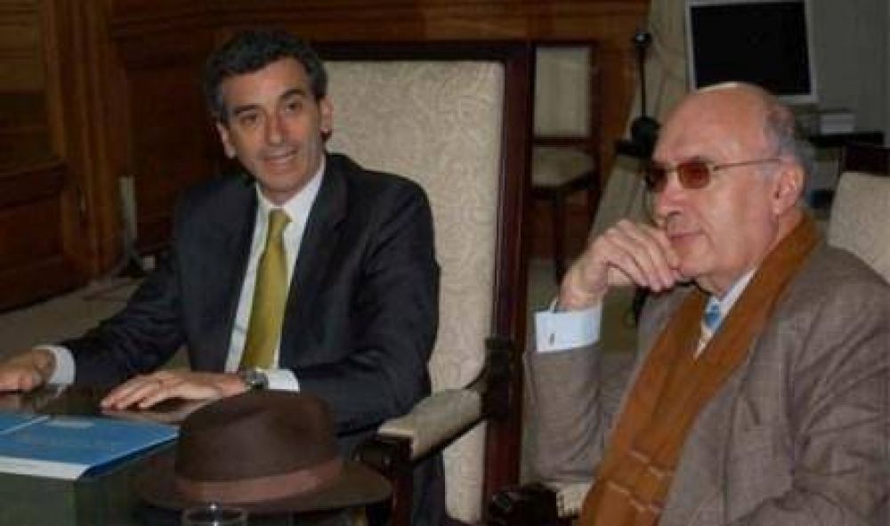 Gorosito afirm� que Randazzo comprometi� la colaboraci�n de $1.200.000 para la EET n� 1