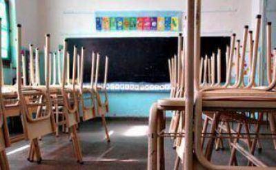 Atech repudia presi�n a docentes que adhirieron al paro
