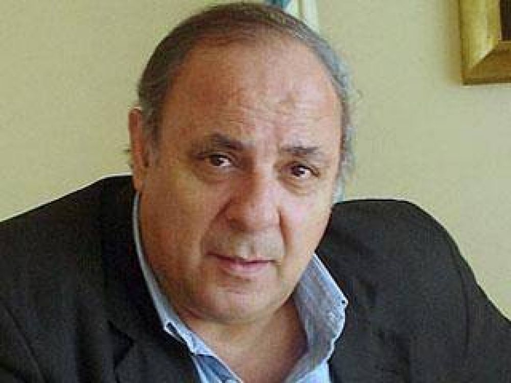 Bilardo asegur� que �entre todos debemos aportar para lograr una soluci�n�