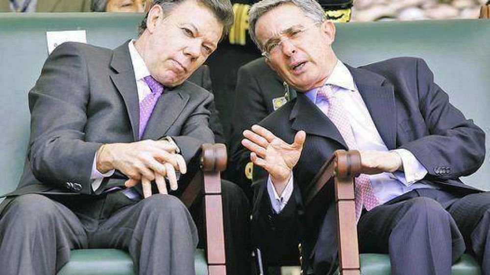 Colombia: asume Santos y busca mejorar la relaci�n con sus vecinos
