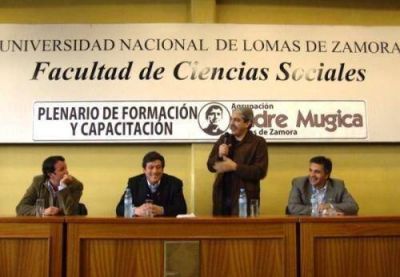 Mariotto y Anibal Fernandez cerraron un plenario en Lomas de Zamora