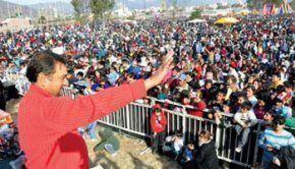 M�s de 50 mil personas en el festival por el D�a del Ni�o