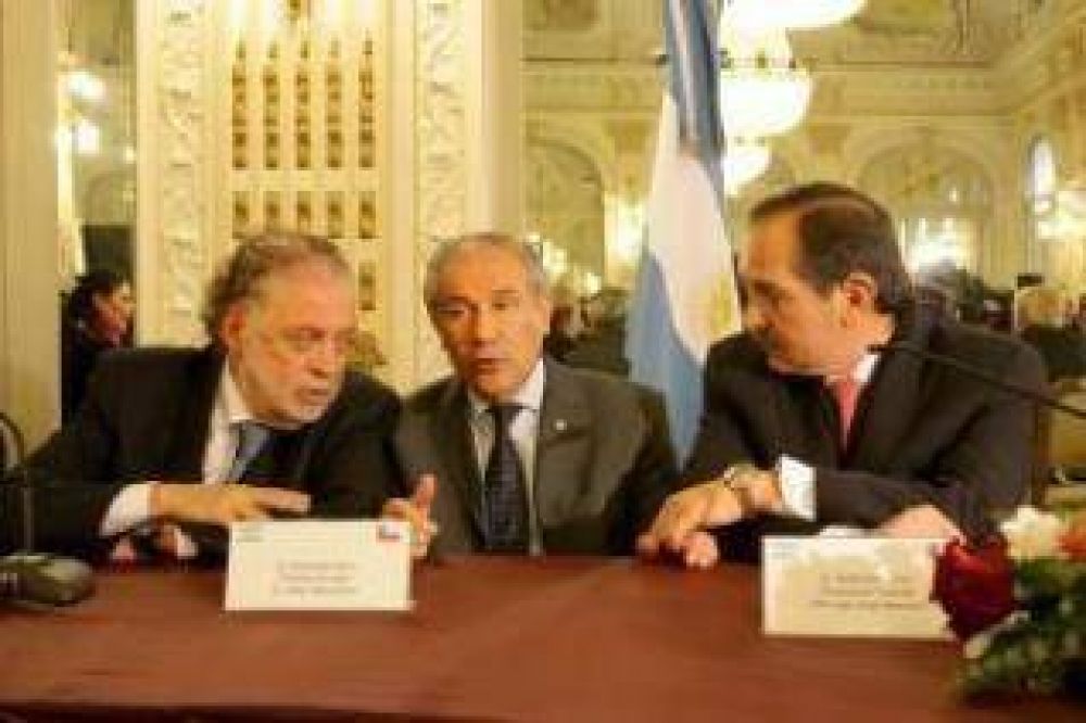 Jama operar� con sistema de agilizaci�n fronteriza con Chile