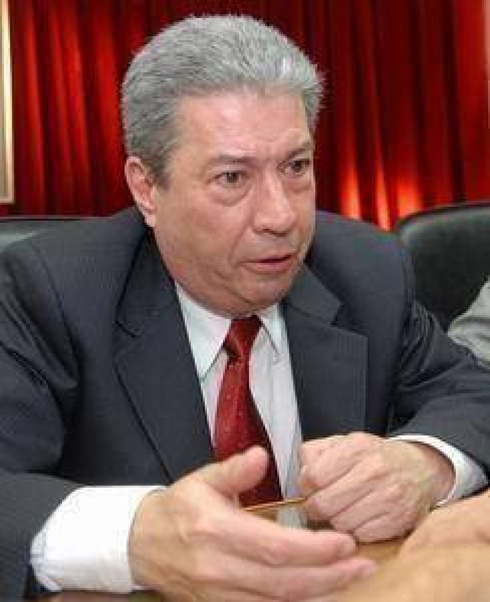 Barrionuevo: "No tengo que consultarle a nadie lo que hago" 