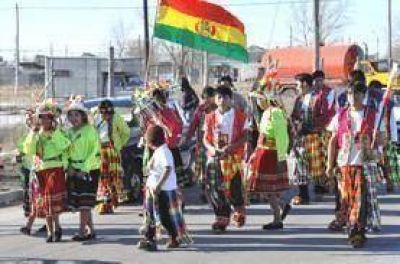 Colorida fiesta boliviana en Olavarr�a