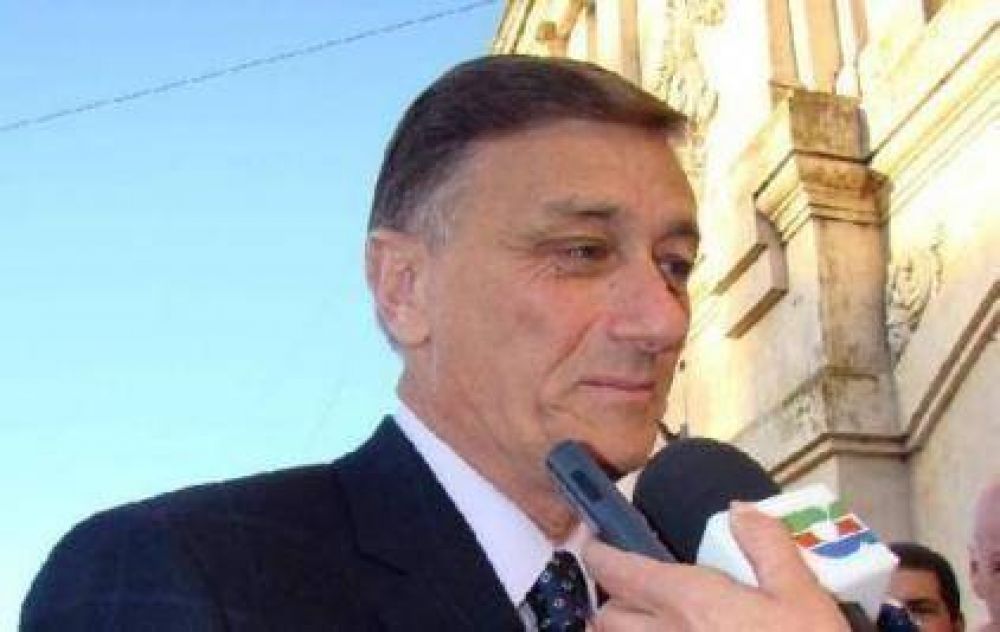Binner: el Banco de Santa Fe muestra el "da�o" de las pol�ticas neoliberales