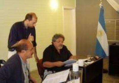 La UVAC critica el pr�stamo que quiere pedir Alonso