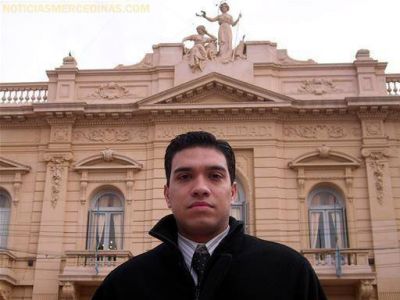 El concejal Banchiero lament� no haber podido asumir, como esperaba, en el Centro de Referencia
