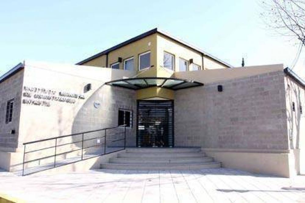 El Instituto de Odontolog�a Infantil ya atiende a dos mil chicos por mes