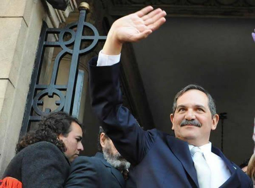 La Justicia allan� el camino para un tercer mandato de Alperovich