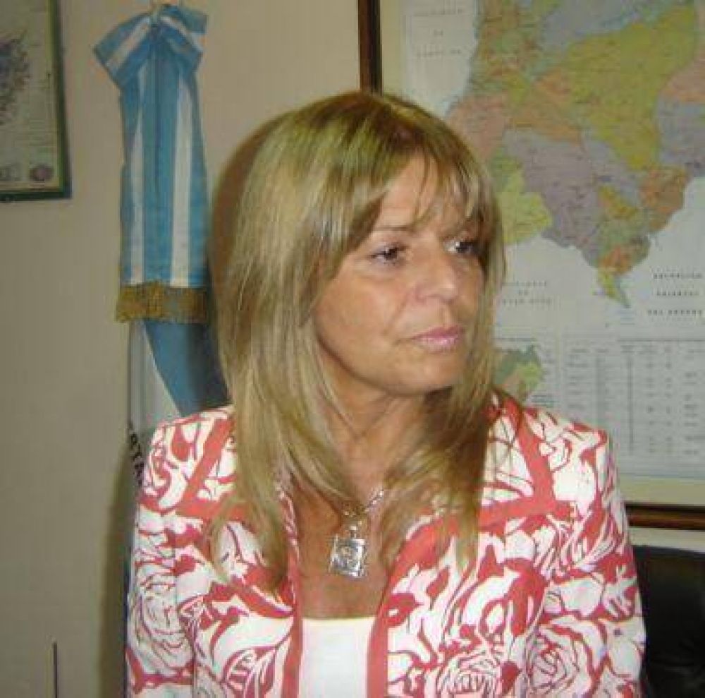 Seg�n Ricardo, su prima Virginia le hizo �mucho mal a la educaci�n�