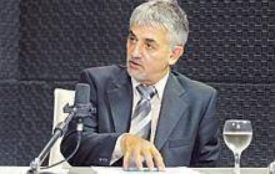 El ministro Mart�nez particip� de un encuentro internacional de Chagas 