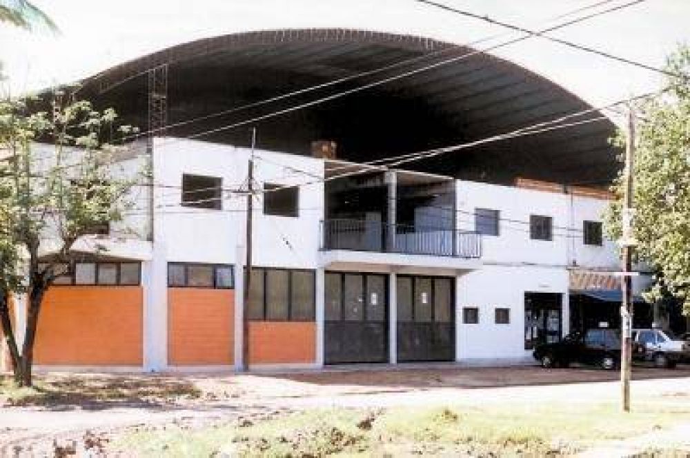 La entrega de libretas de Asignaci�n Universal se traslad� al club Sol de Am�rica   