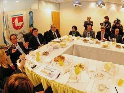 LAN�S | REUNI�N DE GABINETE REDUCIDO D�az P�rez: �Scioli est� muy entusiasmado con todo lo que hacemos en seguridad�