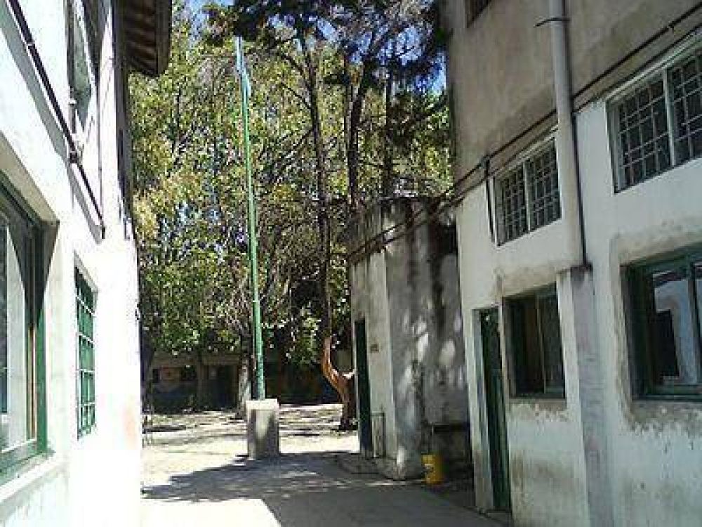 LOMAS DE ZAMORA | RECLAMO Reclaman la instalaci�n de gas en una escuela de San Jos�