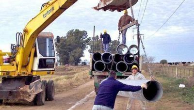 Intendentes quieren quedarse con el acueducto