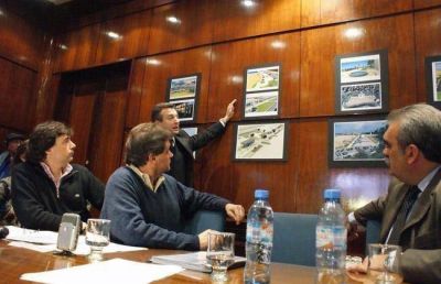 El pliego para licitar Playa Grande ya tiene dictamen y va al recinto