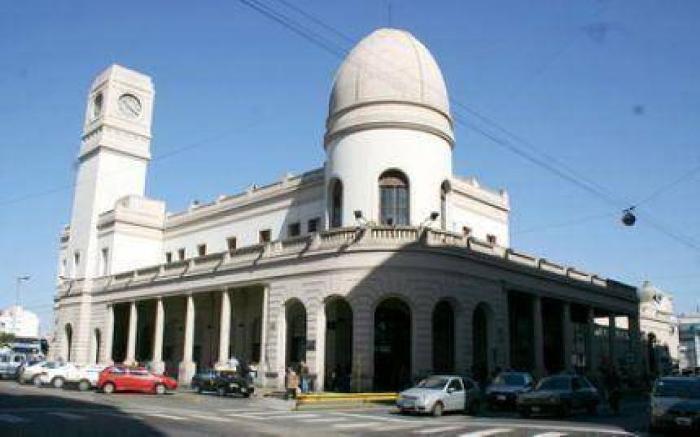 Respaldo a la presentaci�n de Roman�n pidiendo anulaci�n del Decreto de �Iniciador� a Emprendimientos Terminal SA