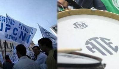 UPCN reclama mesa de di�logo permanente y ATE podr�a ir al paro