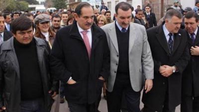 Alperovich, feliz ante la posibilidad de una tercera reelecci�n: "Definir� la gente" 
