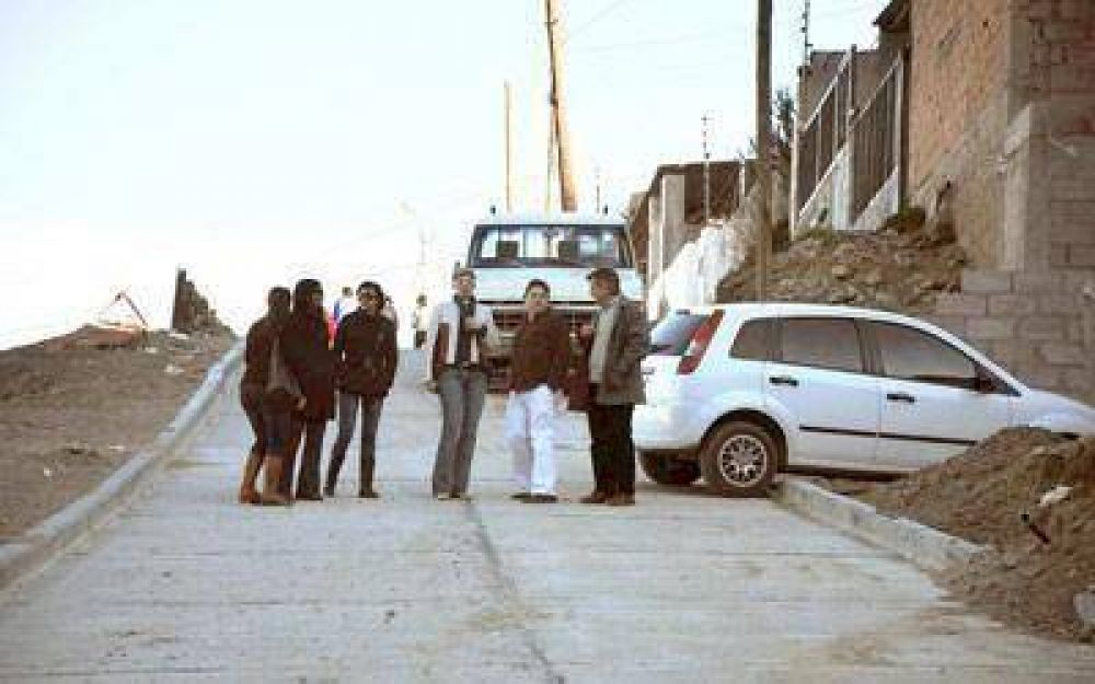 La pavimentaci�n en el Rinc�n del Diablo est� en su etapa final