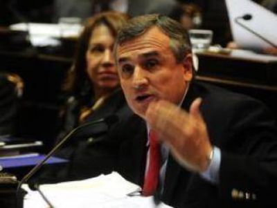 Morales inst� a organizaciones de jubilados para que presionen por el 82%