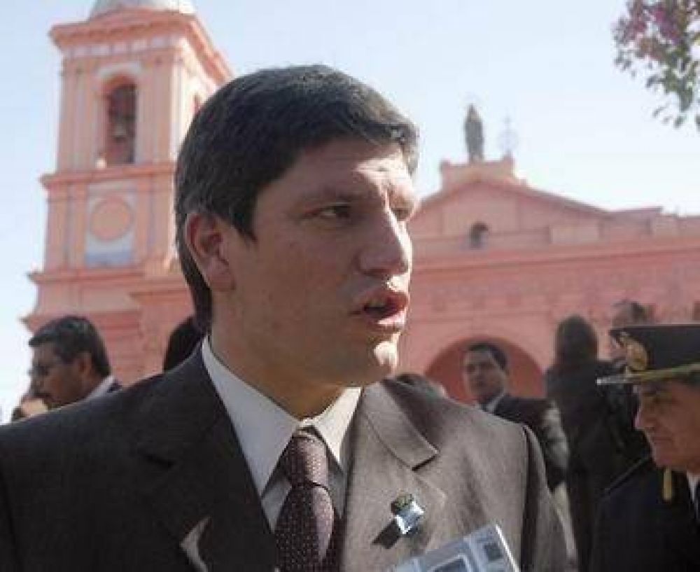 El Gobierno impulsa cambios a la ley org�nica municipal