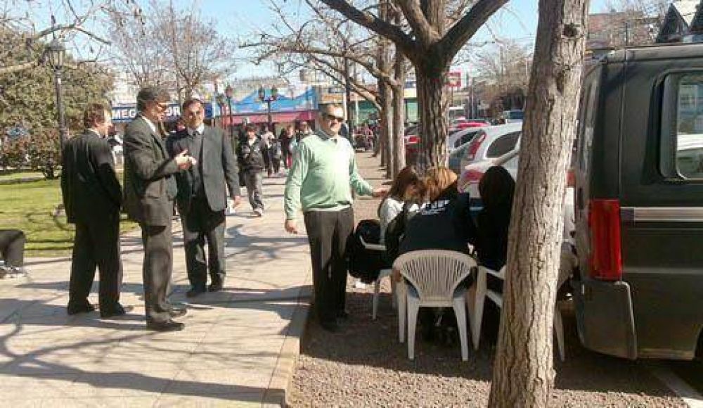 La AFIP sali� a la caza de evasores tributarios en el centro de Pilar 