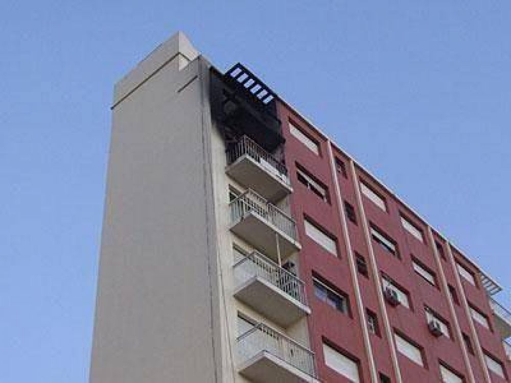 LAN�S | TRAS EL FATAL EPISODIO Ruth Salazar ya sali� de terapia intensiva