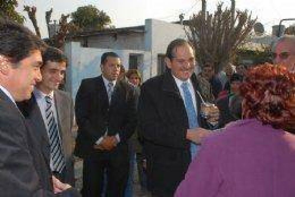 "Hay que respetar lo que dice la Justicia", dijo Alperovich