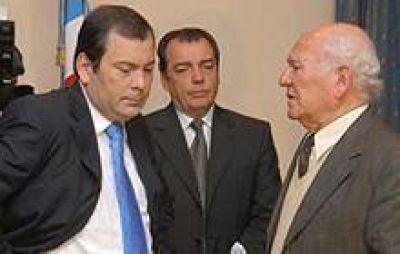 �Pedimos que dejen de funcionar las empresas que est�n contaminando� 