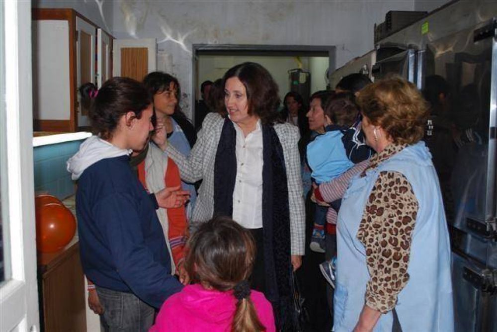 Lujan - FIESTA EN LA CASA DEL NI�O