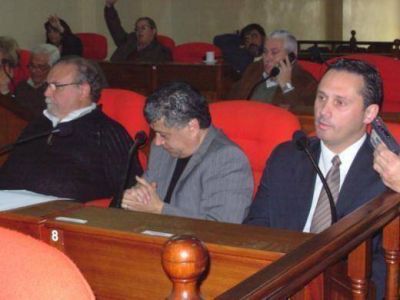 Concejo Deliberante Otro cruce entre Areses y el oficialismo