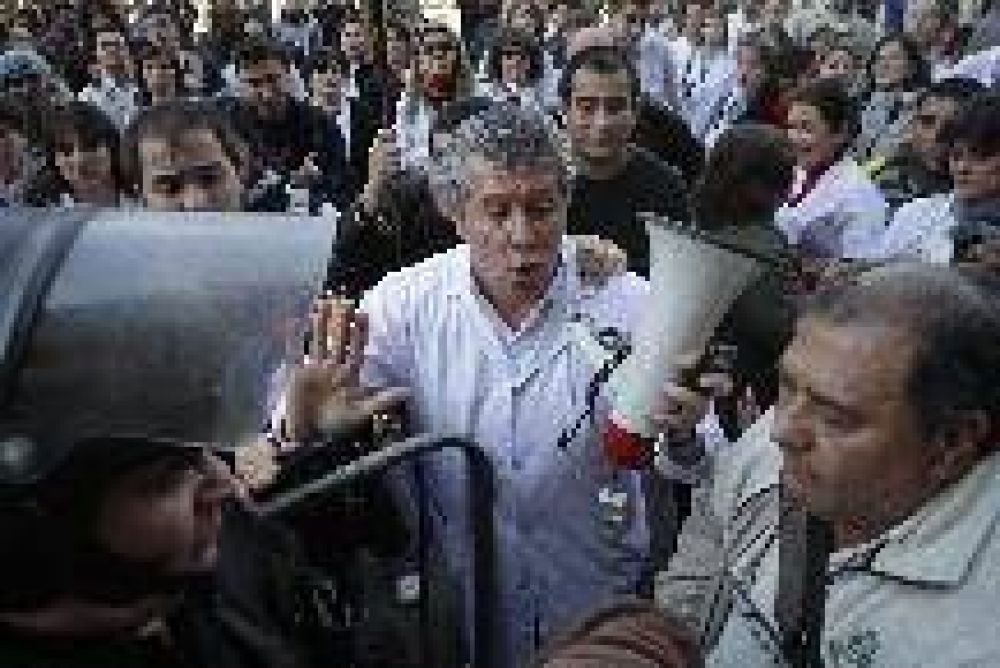 Sin respuesta del gobierno, los trabajadores de la salud marchar�n a la Plaza