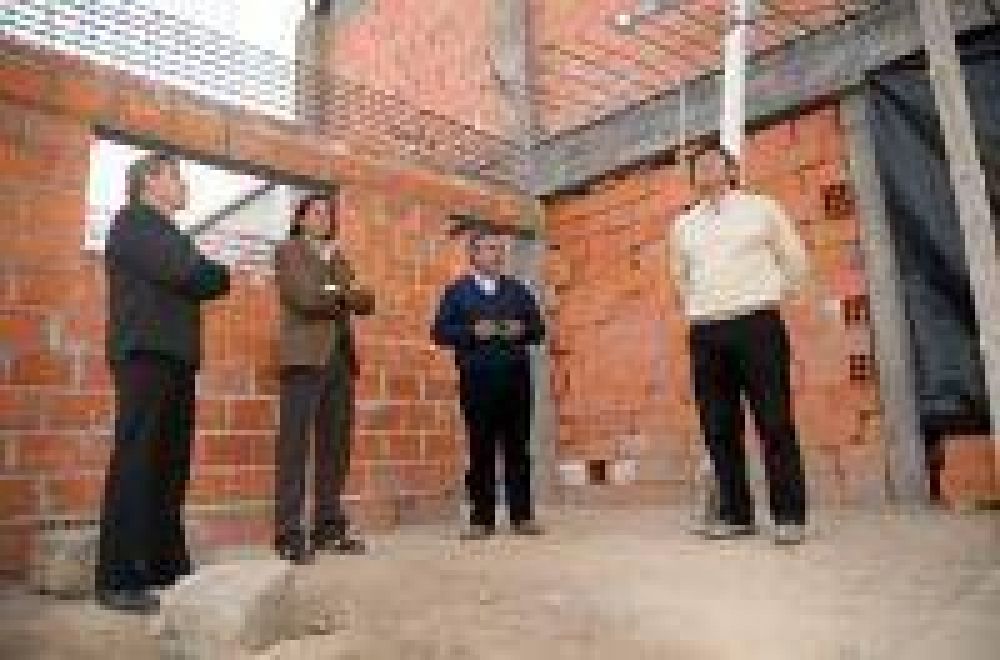 El ministro Carlos Parodi superviso obras que se ejecutan 