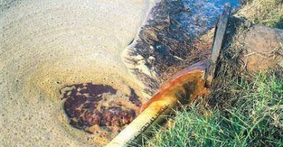 Las �ltimas im�genes del vertido de desechos en las aguas por parte de industrias de Tucum�n 