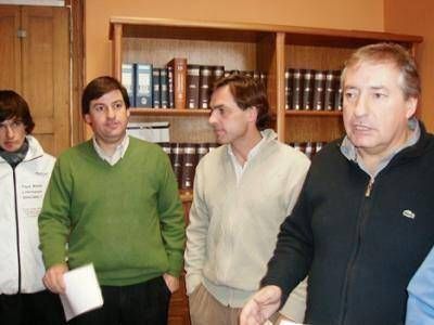 El Senador Fern�ndez entreg� subsidios