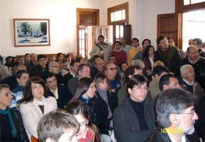 Reuni�n del Kirchnerismo en Alvear