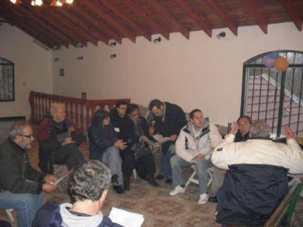  Presupuesto Participativo A pesar del fr�o, los vecinos concurrieron a las asambleas barriales